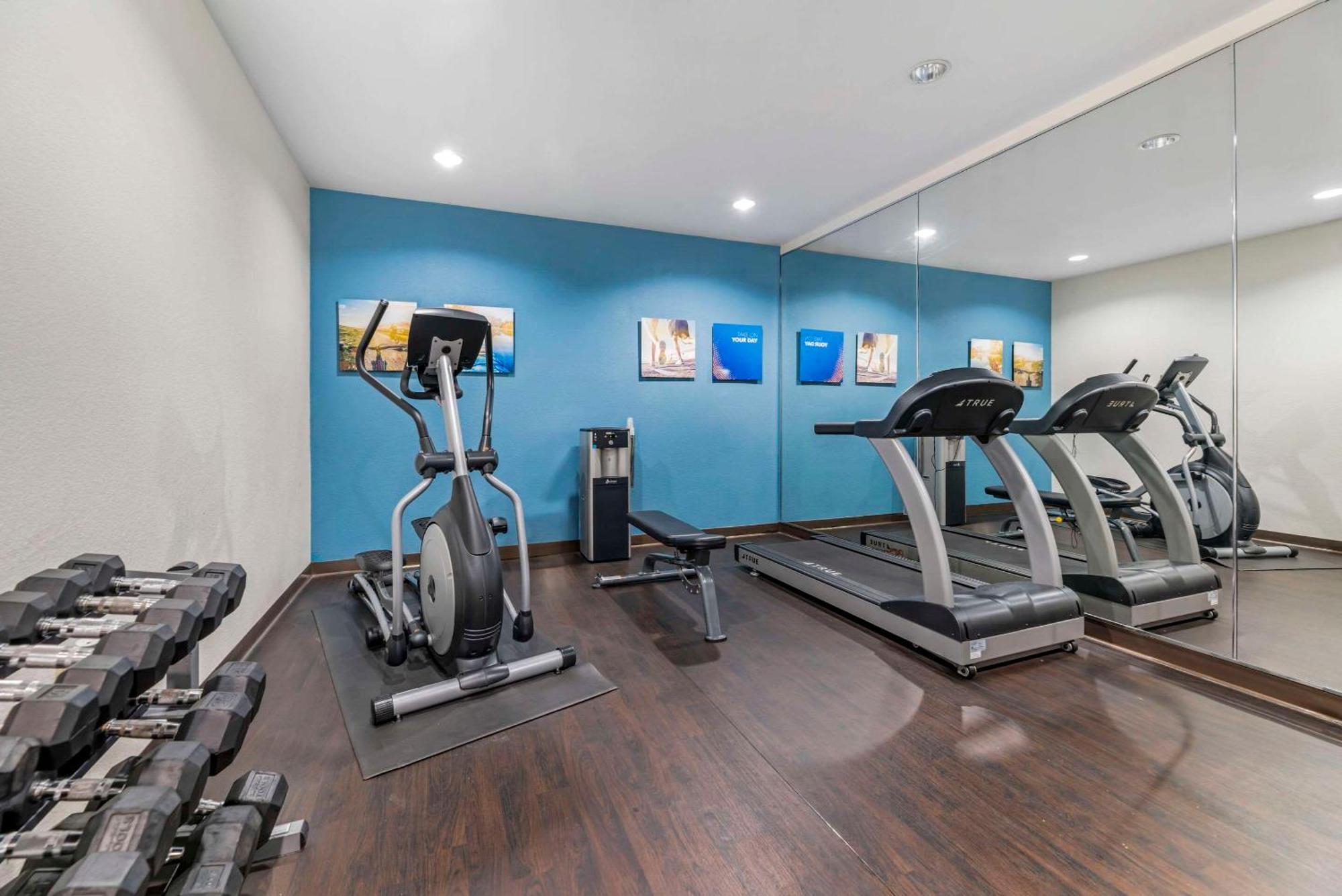 Comfort Suites Lake Geneva East Zewnętrze zdjęcie